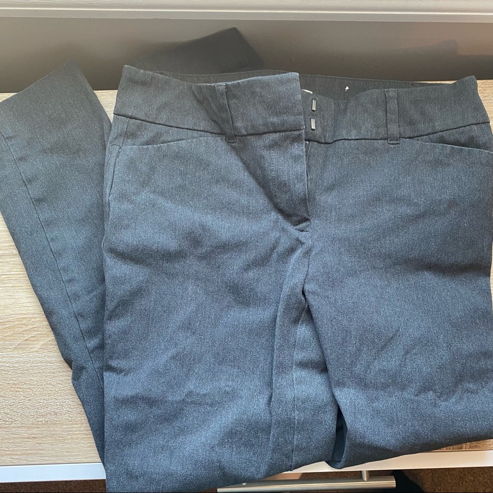 LOFT modern skinny ankle charcoal pants!